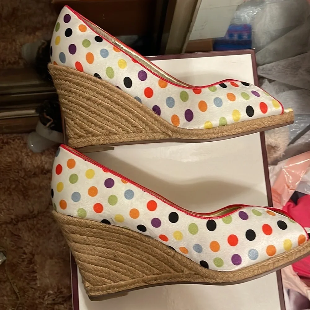 STEVE MADDEN - bright multi Majic polkadot wedges- size 6 - Picture 3 of 5